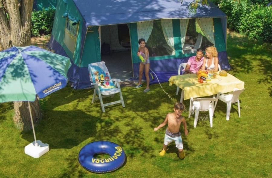 Camping Aux Rives Du Soleil Pont-de-Vaux Exterior photo